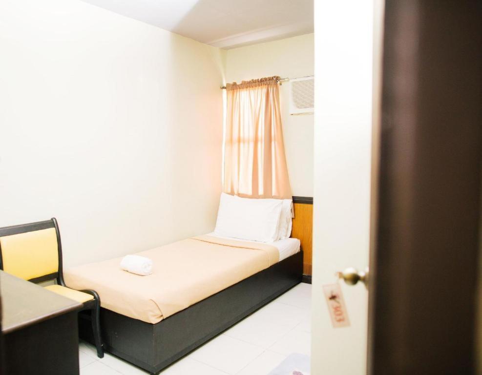 Ati-Atihan Festival Hotel Калибо Экстерьер фото